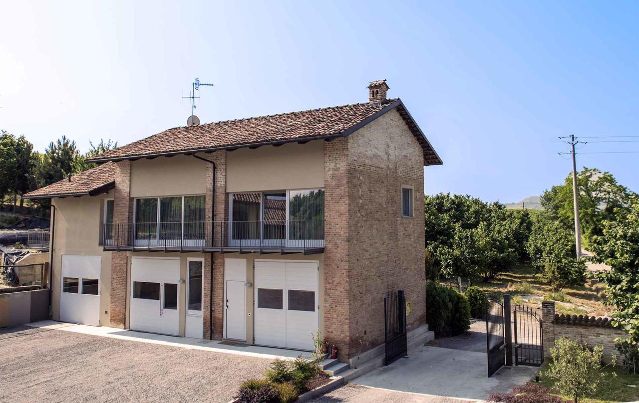 Cascina Goretta Agriturismo La Morra Esterno foto